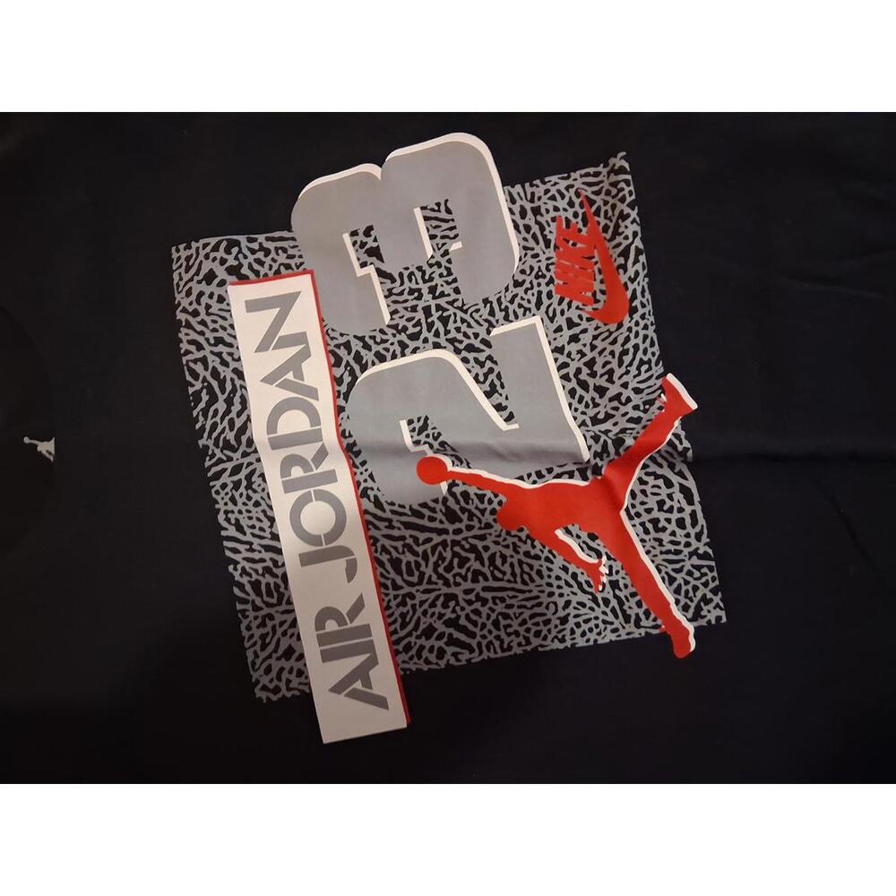 Jordan Elephant Print Tee sz M